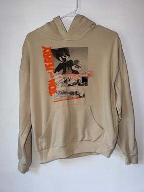 Tan Colored Tom & Jerry Cartoon Graphic Print Long Sleeve Hoodie Size Large
